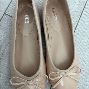 Cider Women's Beige Bow Flats